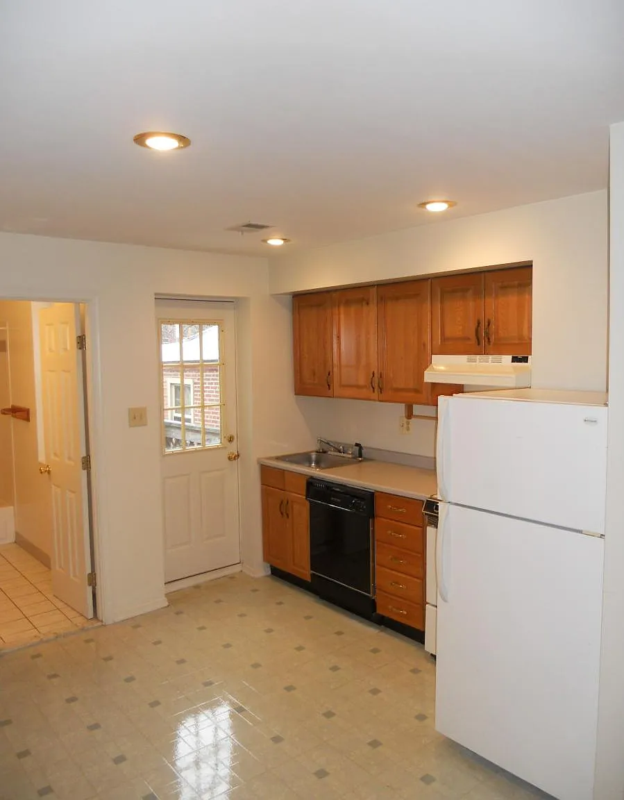 812 S 3rd Street — Photo 3