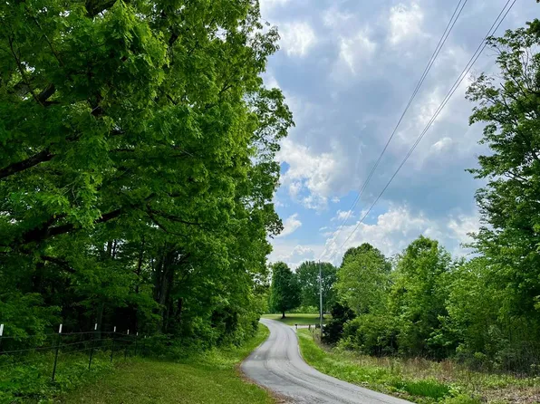 396 Turkeytown Rd, Hilham, TN 38568