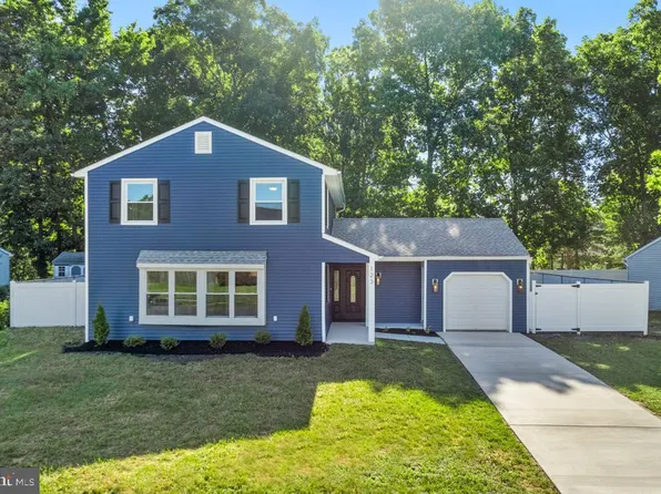 123 Thornwood Dr, Marlton, NJ 08053