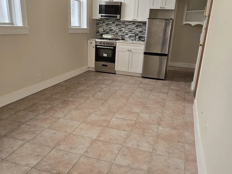 436 Anderson Ave #2