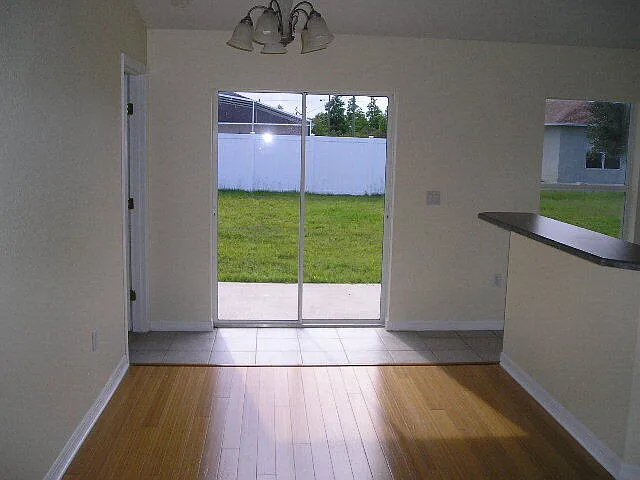 9 Lytton Ln — Photo 3