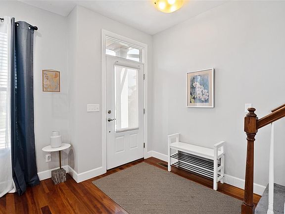 5th image of 1573 Fairmount Ave