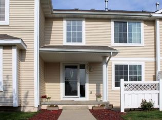 5870 S Glenstone Ct, Johnston, IA 50131