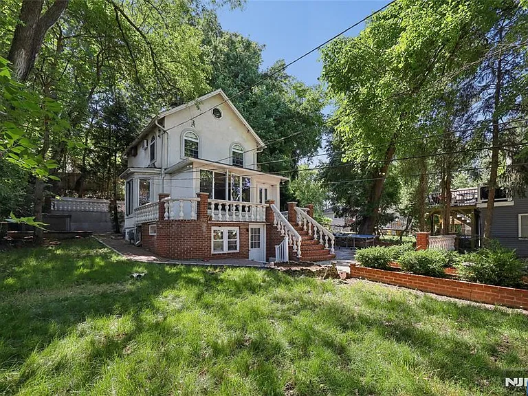 796 Old Newbridge Rd — Photo 1