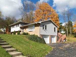 2nd image of 8 Old Orchard Dr