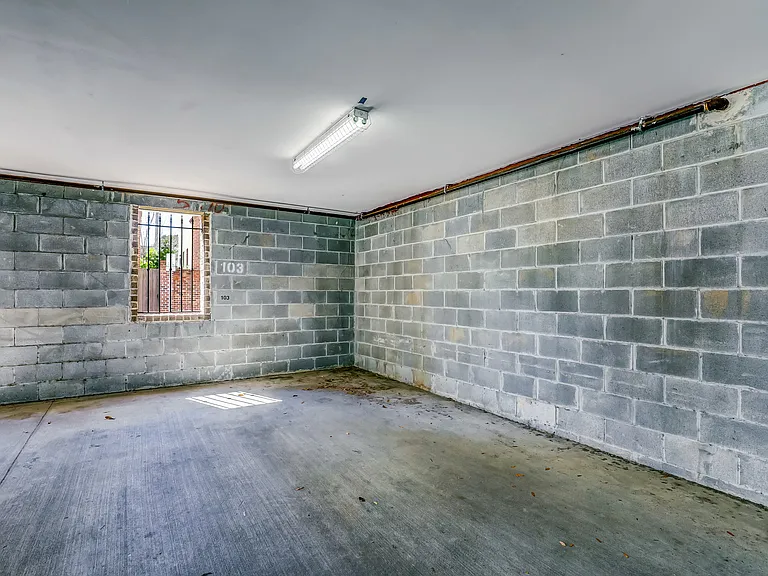 425 E McDonough St #101 — Photo 34