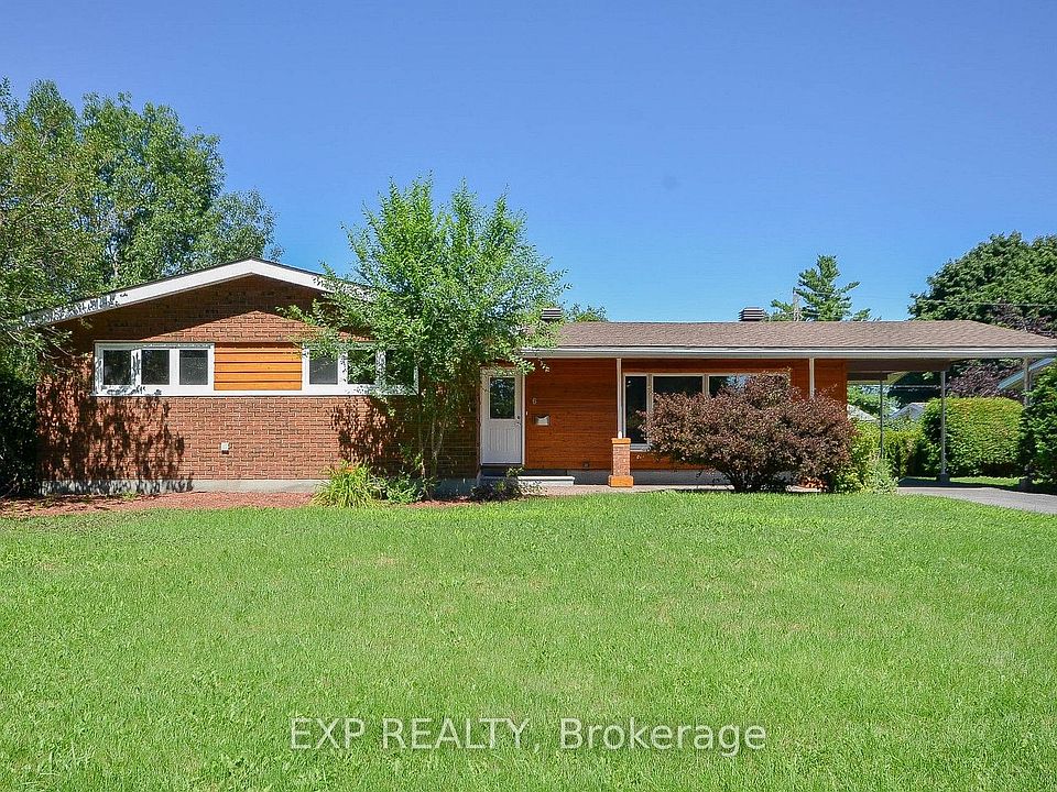 1st image of 6 Solva Dr