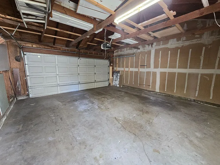 7061 Seville Way — Photo 25
