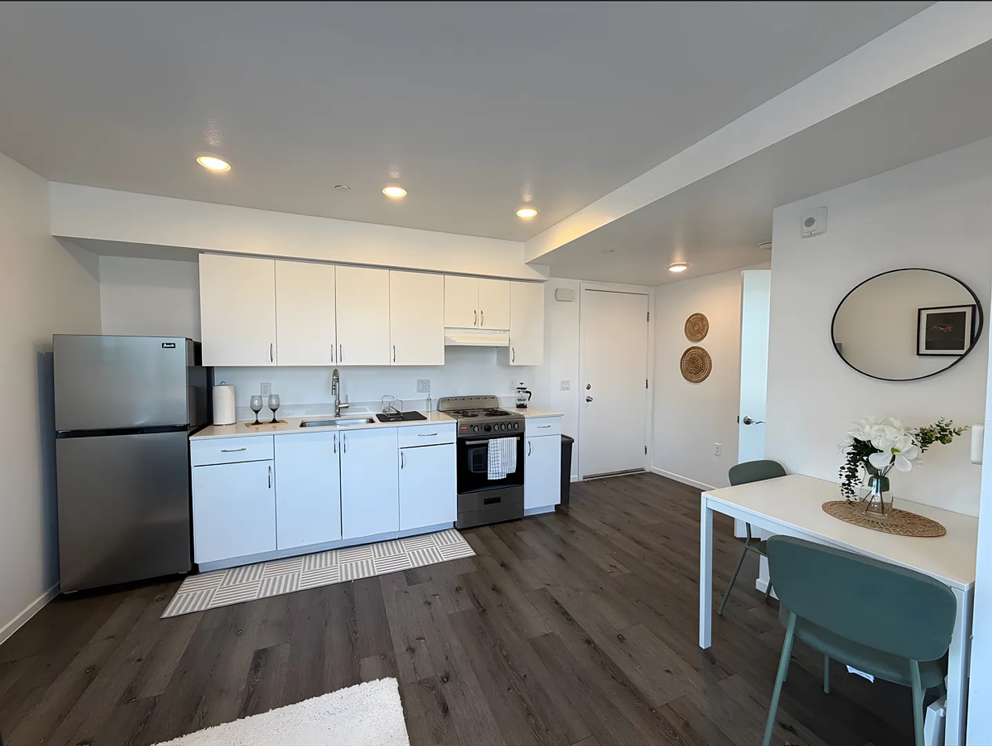 4238 S. Western Ave. — Photo 3