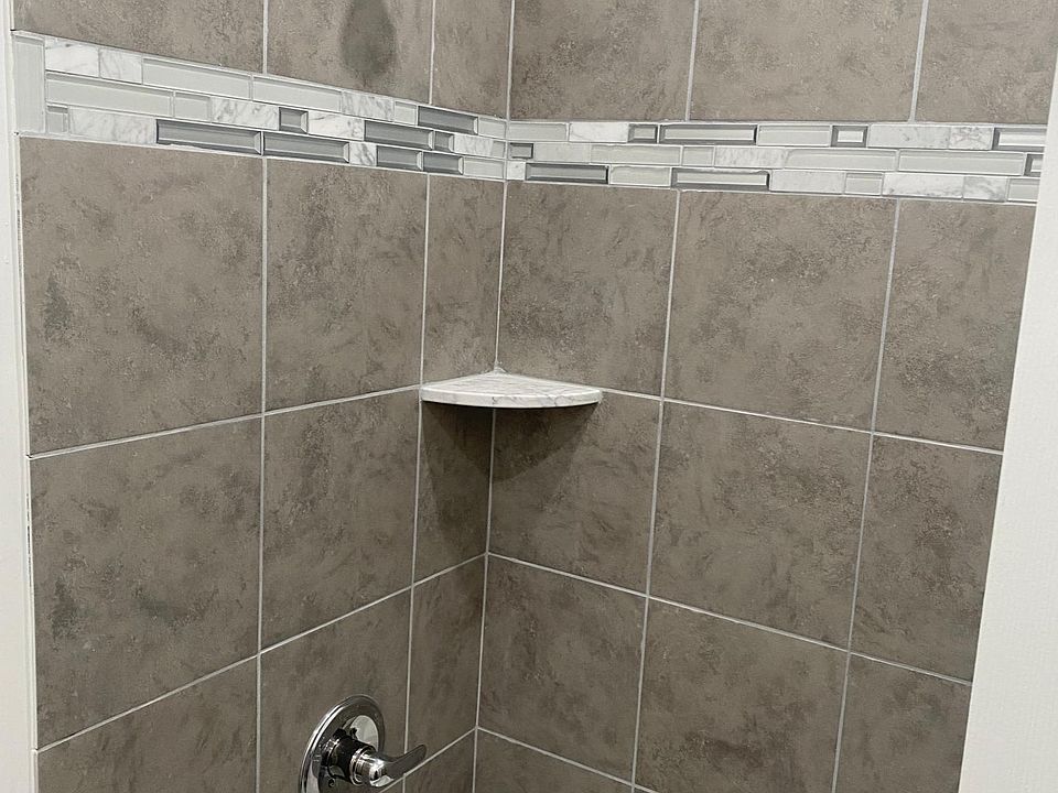 2nd image of 804 Minna Ave