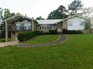 2435 Cleveland Adams Rd, Golden, MS 38847