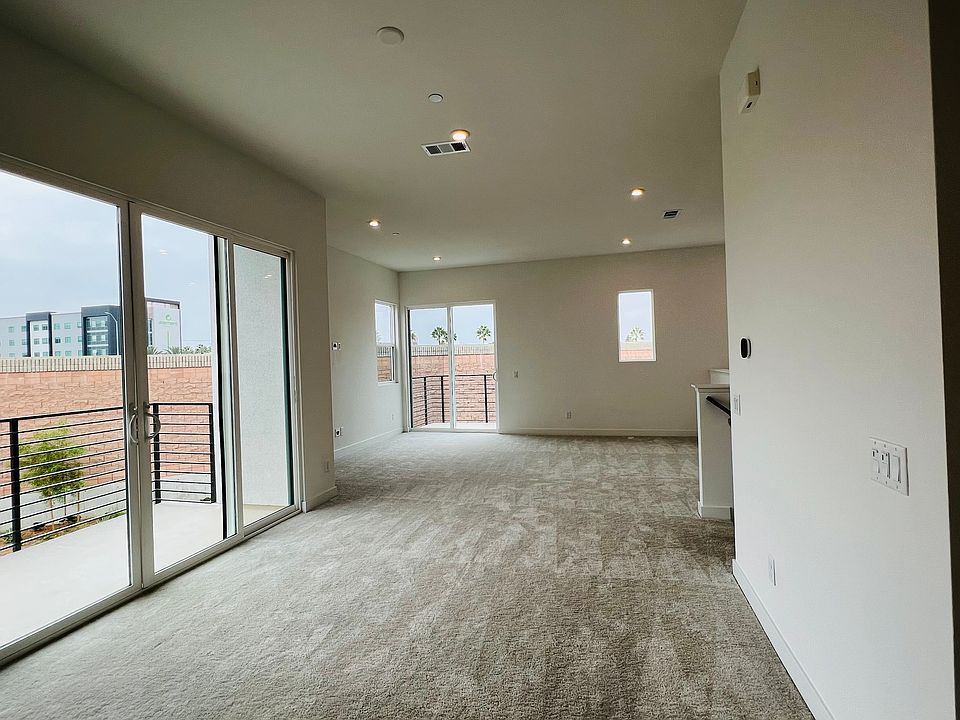 1st image of 1703 W Cara Dr #3