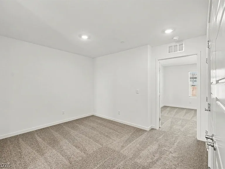 9653 Horseshoe Canyon St — Photo 10