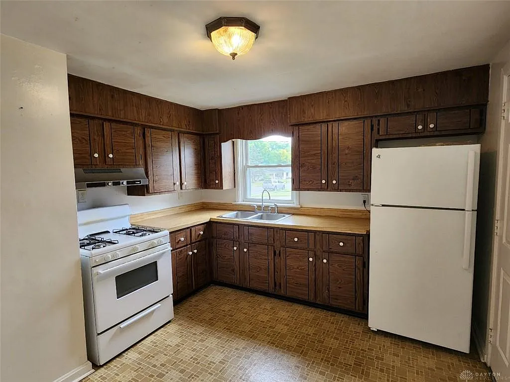 2 bed, 1.0 bath, 1664 sqft, $975 — Photo 4