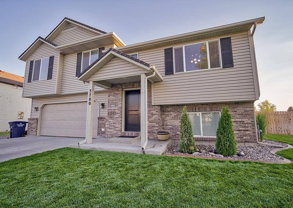 1st image of 3780 E Bluestone Dr