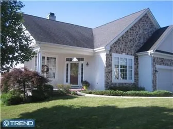 1302 Castings Ct, Downingtown, PA 19335