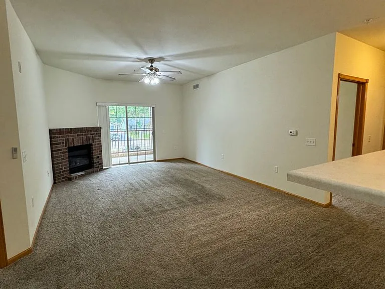Stratford Place Luxury Apartments — Photo 53
