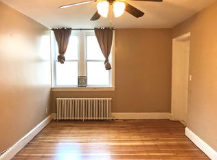 925 3rd Ave #4, Troy, NY 12182