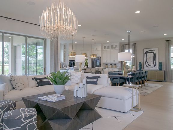 Torrey Pines II Living