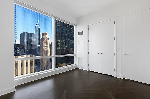 Rented by Compass | media 22