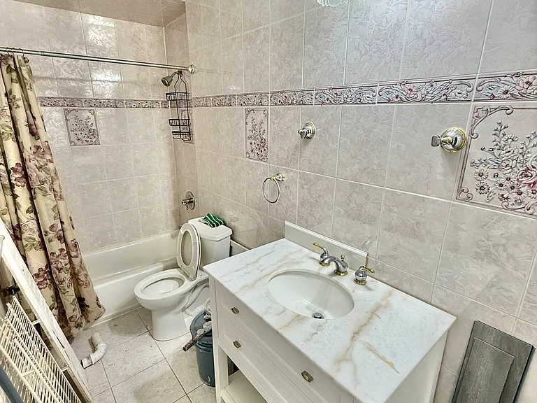2829 Amboy Rd #1 — Photo 12