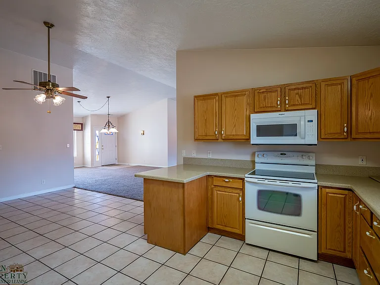 2342 W 1710 North Cir — Photo 19