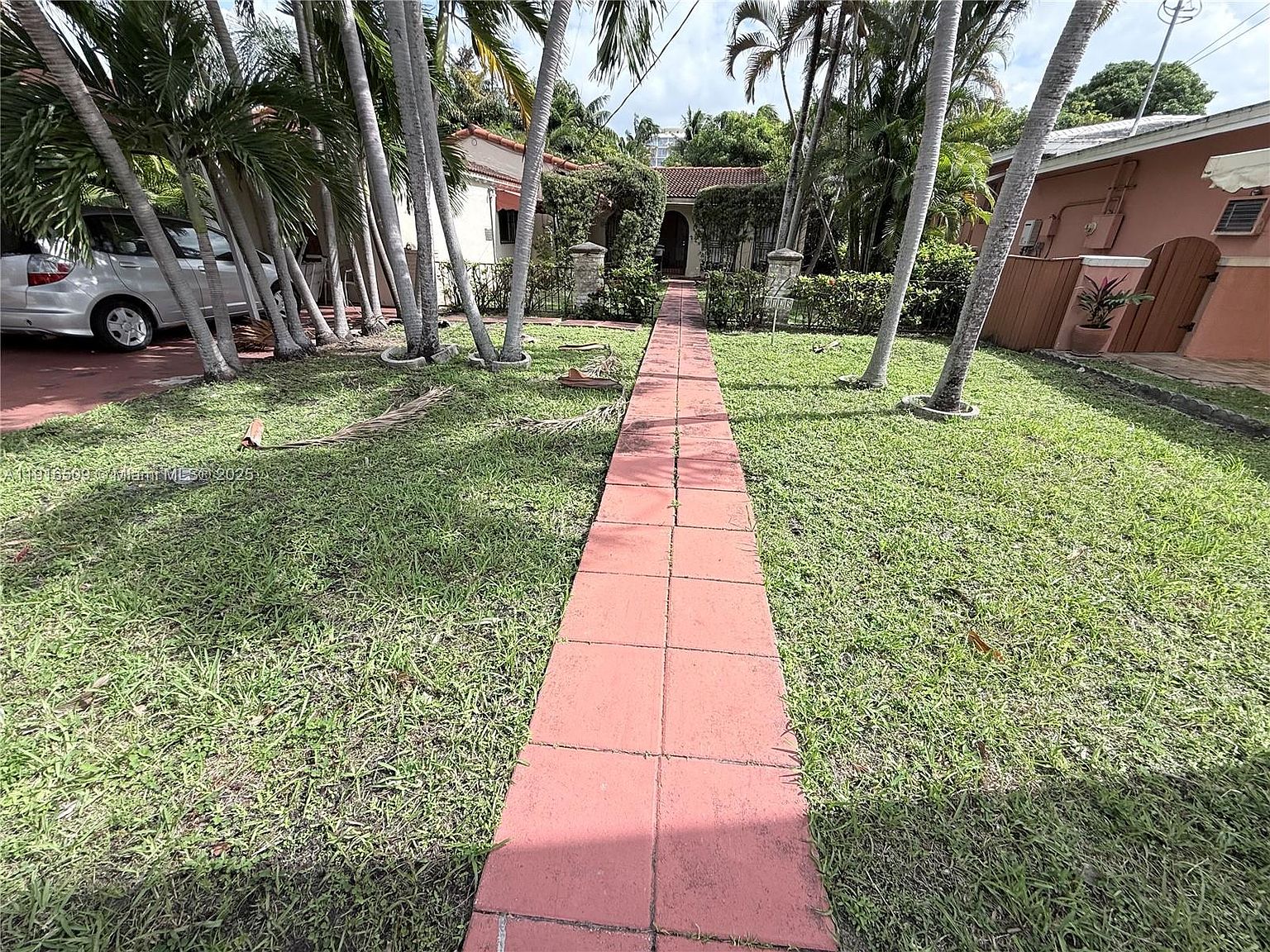 9125 Byron Ave, Surfside, FL 33154 | Zillow
