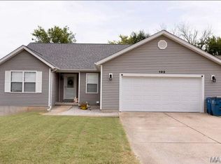 102 Colter Ct, New Haven, MO 63068