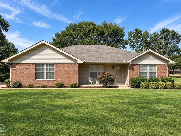 123 Dennis St, Lake City, AR 72437