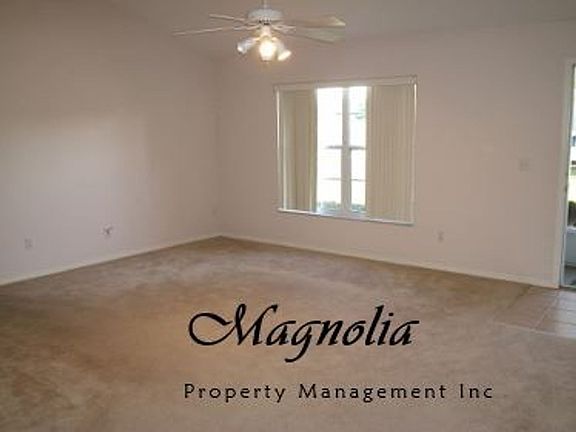 3rd image of 903 Arbor Hill Cir