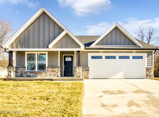 9005 Manslick Commons Dr, Louisville, KY 40219