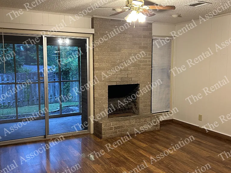 1705 Broadway Ave — Photo 3