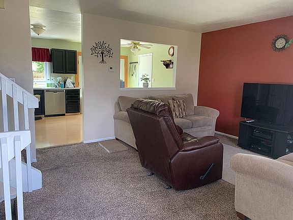 Living Room from entry