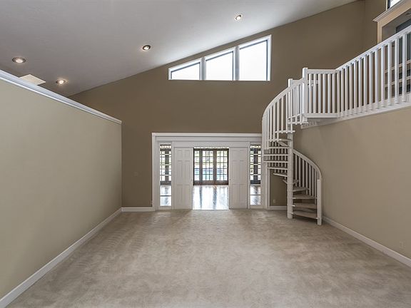 3rd image of 5553 W Leitner Dr