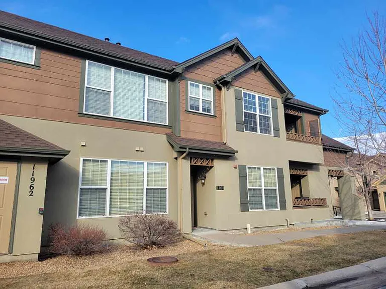 11962 W Long Cir #101 — Photo 9
