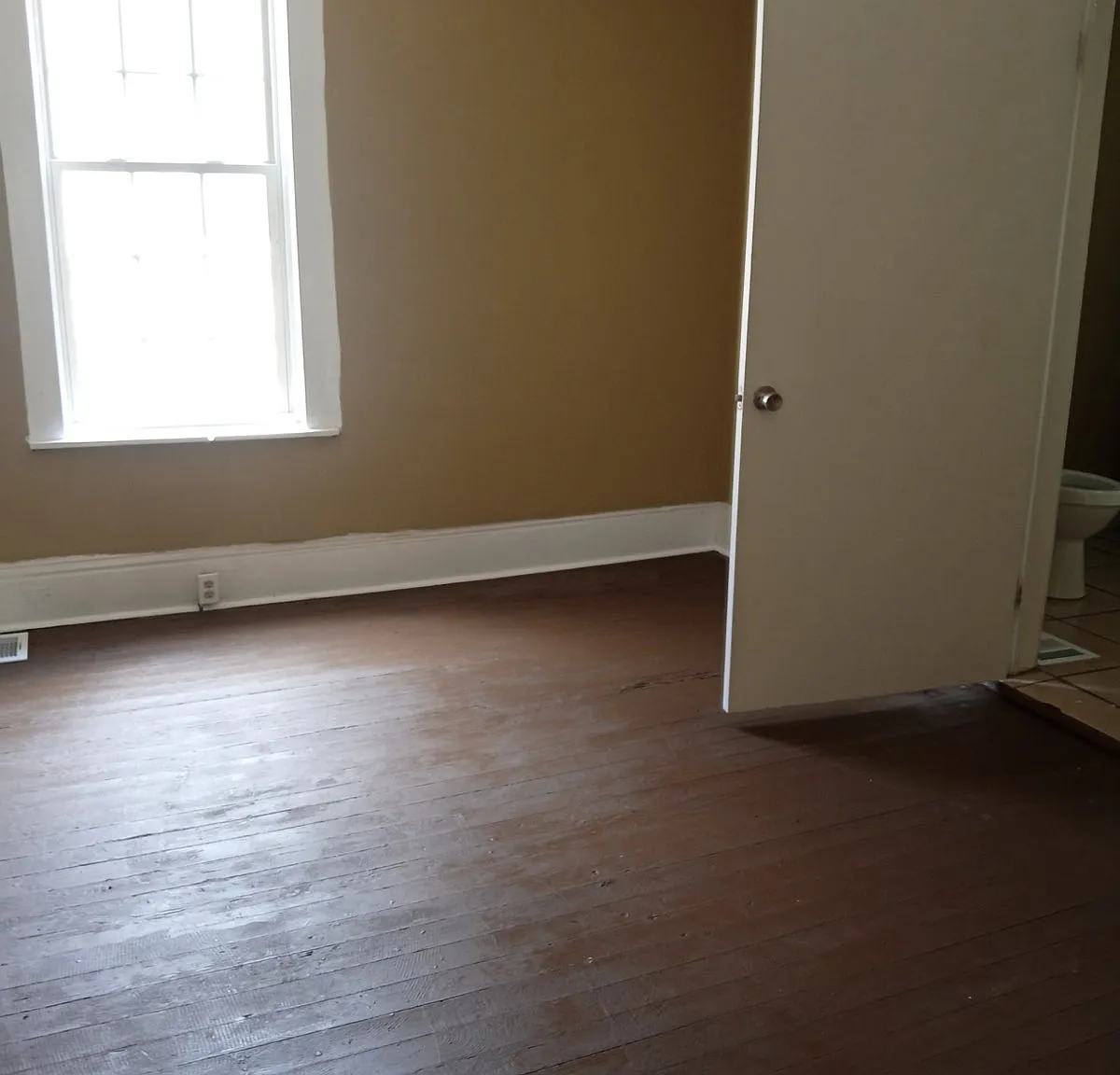 3 bed, 1492 sqft, $1,200 — Photo 4