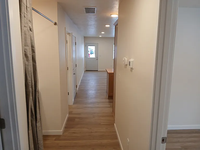 735 Cedar Ave SE — Photo 11