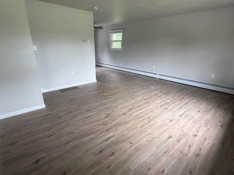 311 Betty St — Photo 4