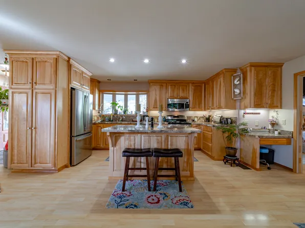 (undisclosed Address), Miranda, CA 95553
