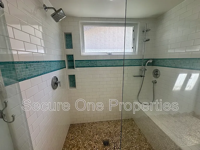 23338 Los Encinos Way — Photo 23