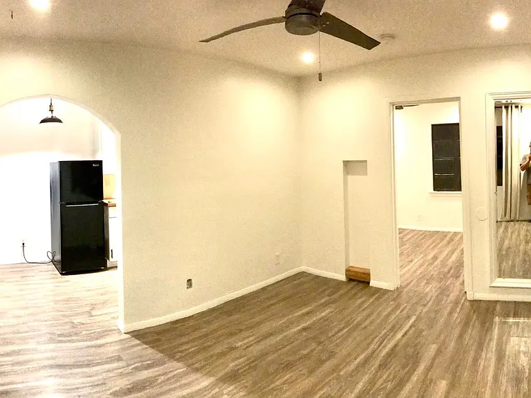 1530 E Diamond St #1/2 — Photo 11