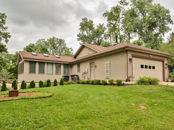 4120 Woodhill Dr, Fort Wayne, IN 46804