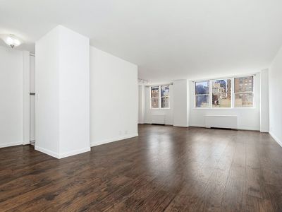 201 E 36th St APT 8D, New York, NY, 10016