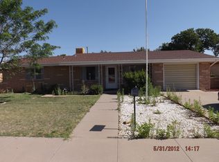 818 W 19th St, Portales, NM 88130
