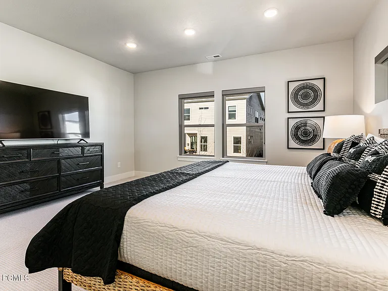 6518 Purple Poppy Ln — Photo 11