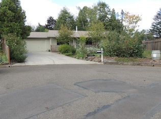 135 Laurie Ln, Dayton, OR 97114