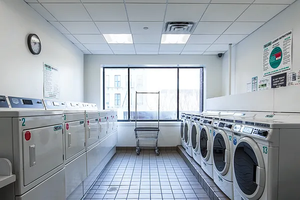 Rented by Olnick Organization | media 23