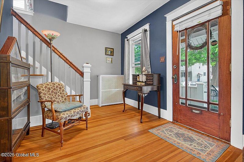2nd image of 1068 Garner Avenue