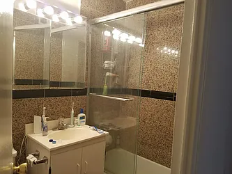 Rented by Manhattan Apartment Organization