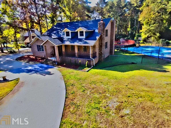 410 Dix Lee On Dr, Fayetteville, GA 30214